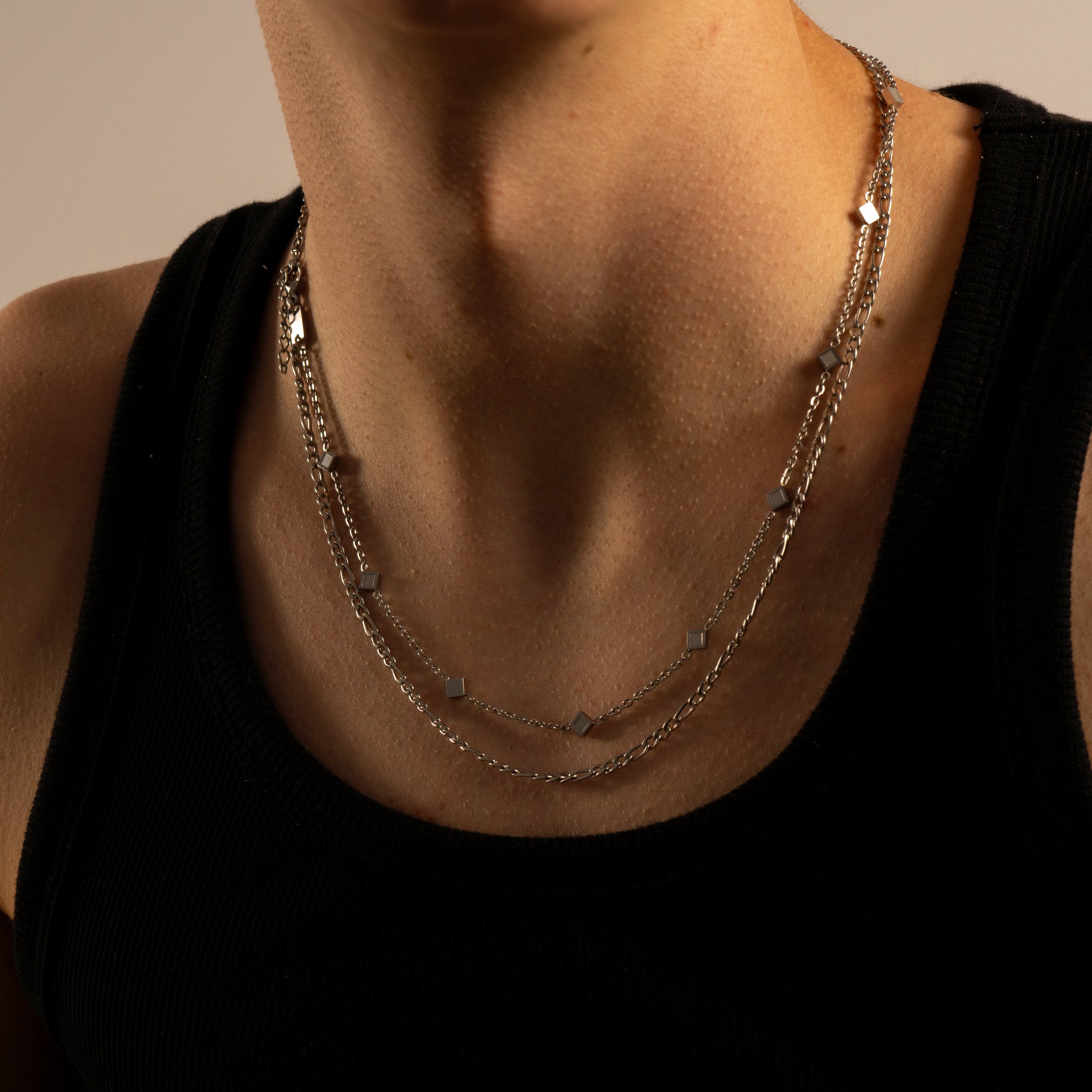 Cadena Plata Figaro detalle - Tropic Jewelry