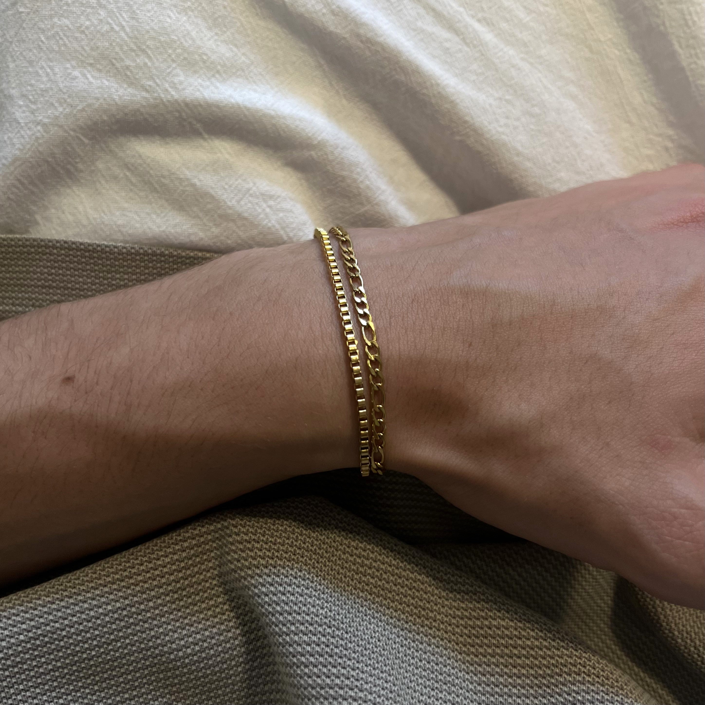 FIGARO GOLD BRACELET
